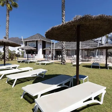 Brand New, Elegant Ground Floor Two Bed Appartamento