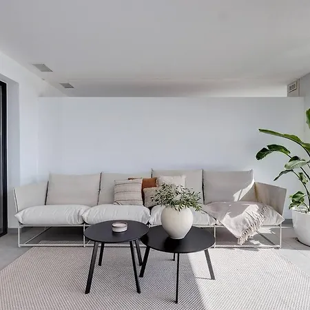 Brand New, Elegant Ground Floor Two Bed Apartmán Estepona
