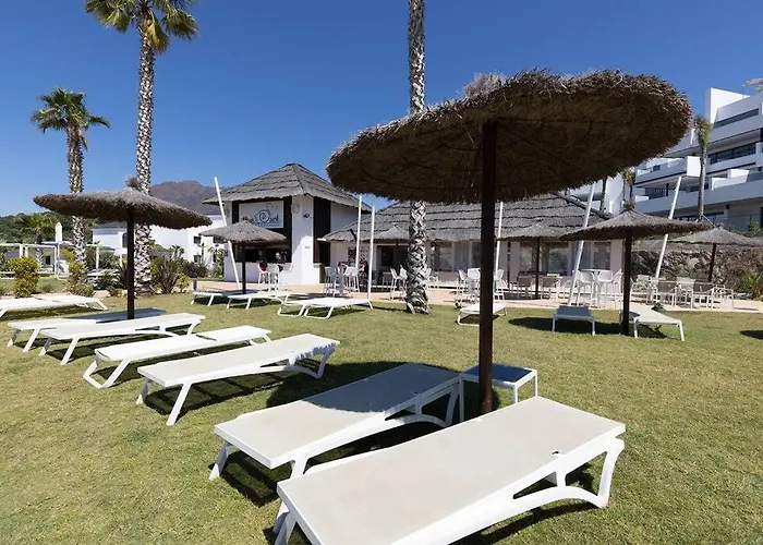 Brand New, Elegant Ground Floor Two Bed 公寓