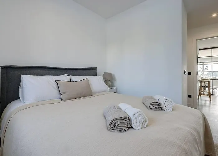 Brand New, Elegant Ground Floor Two Bed